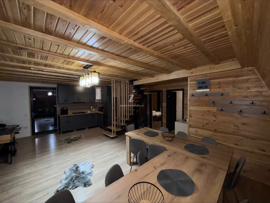 Cabana Chalet Family