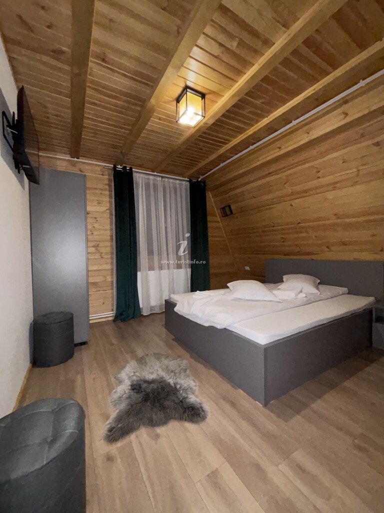 Cabana Chalet Family