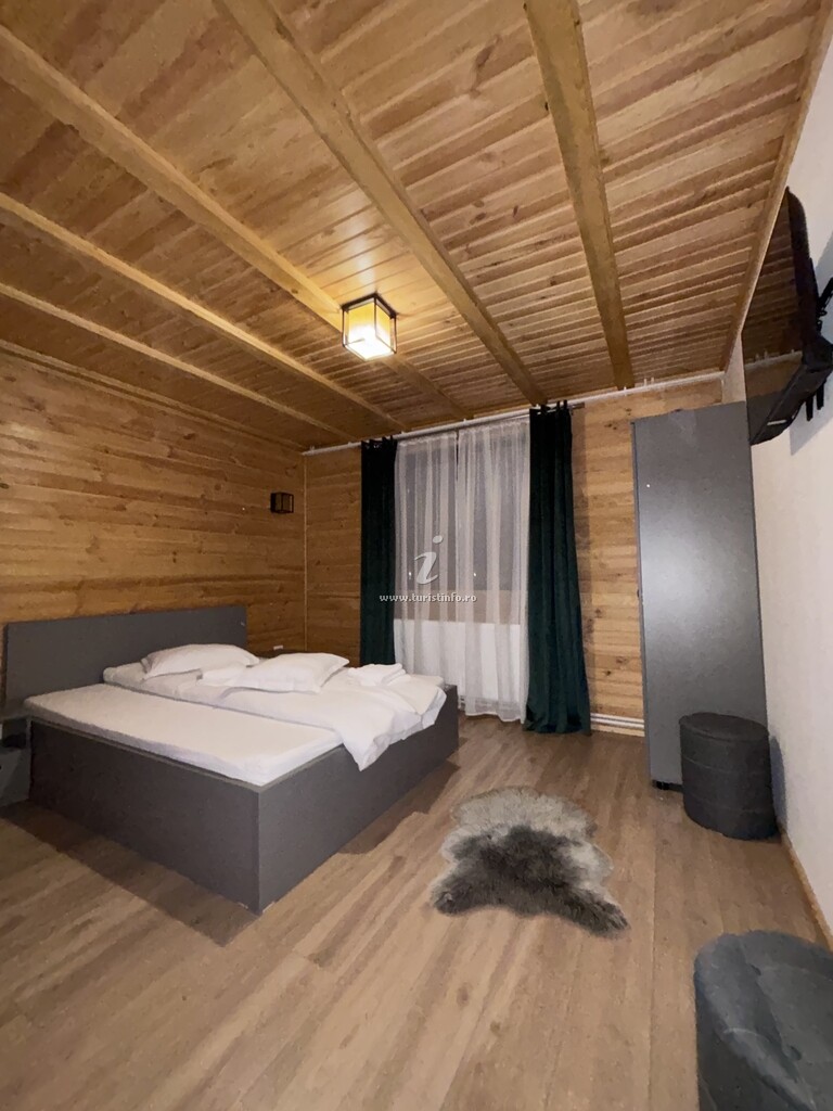 Cabana Chalet Family