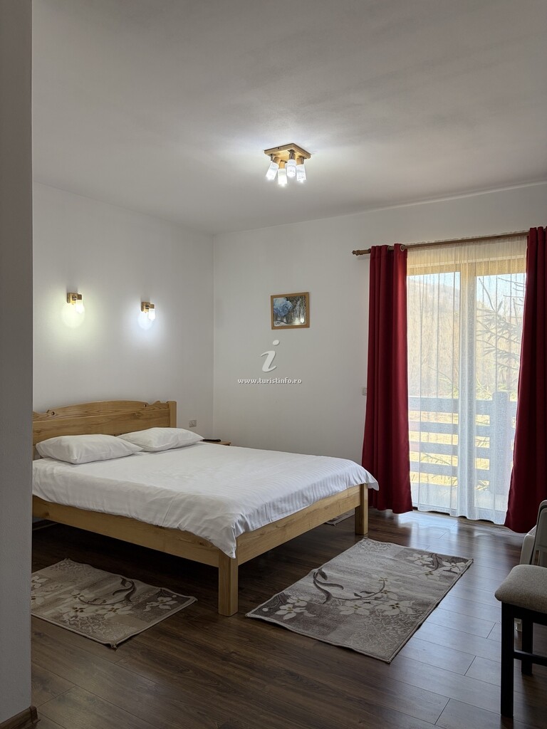 Camere de închiriat Casa Flavis