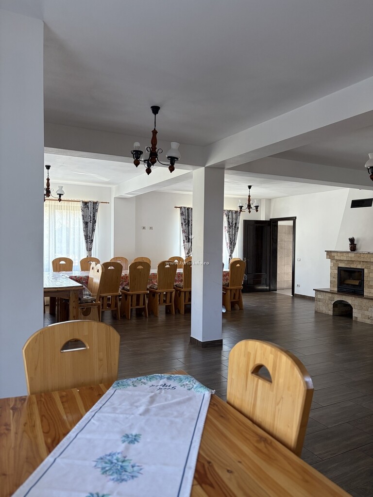 Camere de închiriat Casa Flavis