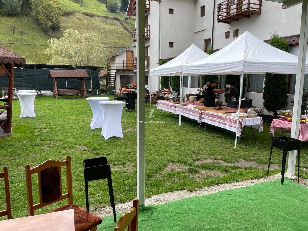 Pensiunea Pui de Urs