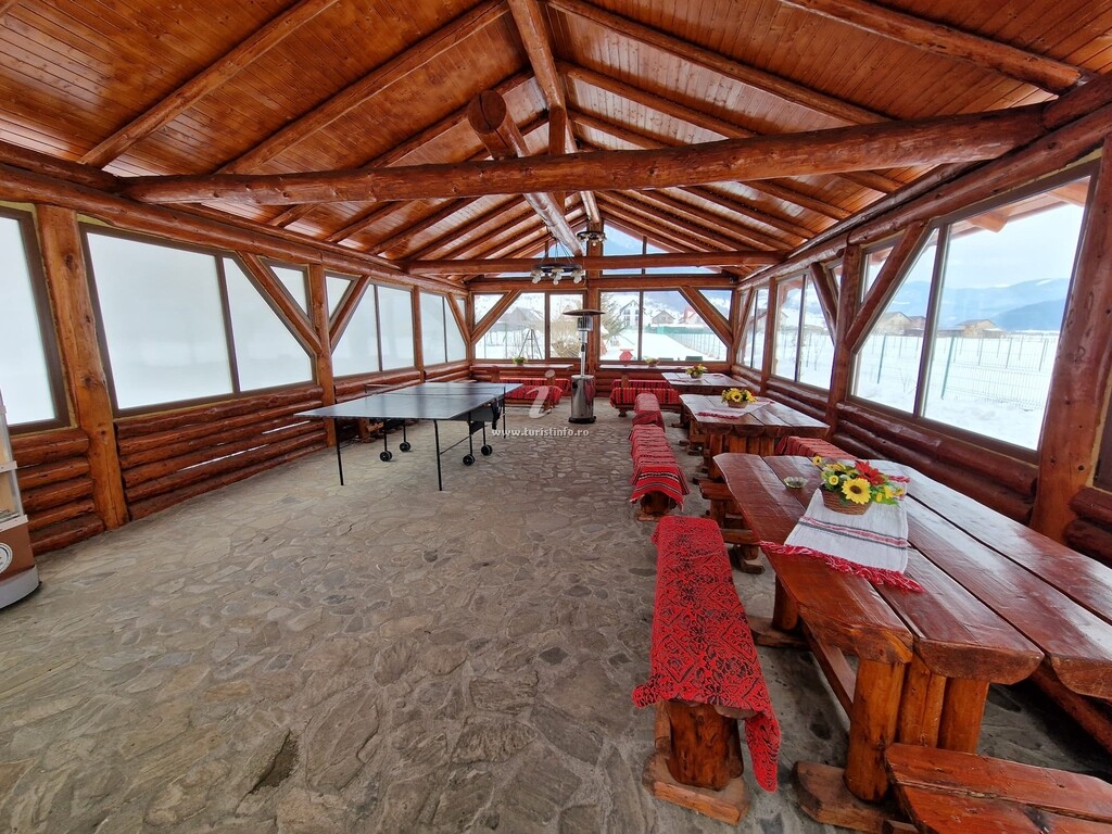 Pensiunea Casa Zărneșteană