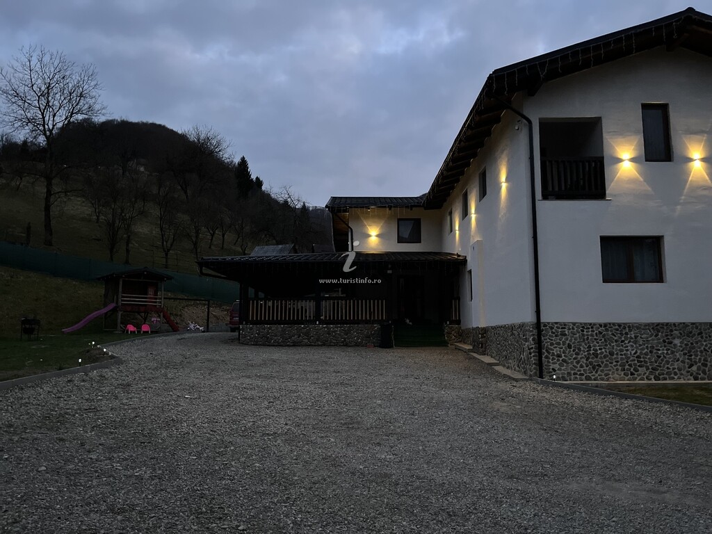 Casa de vacanță Casa Dinu