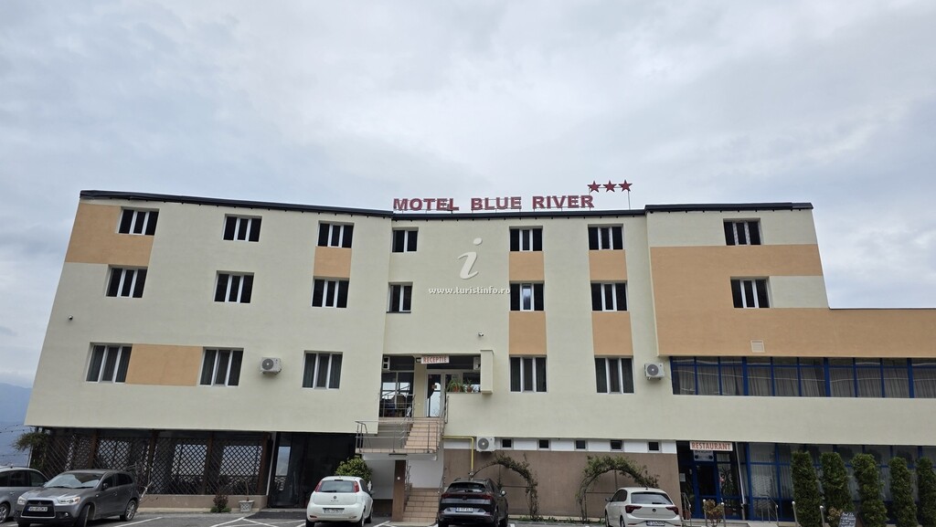 Motel Blue River