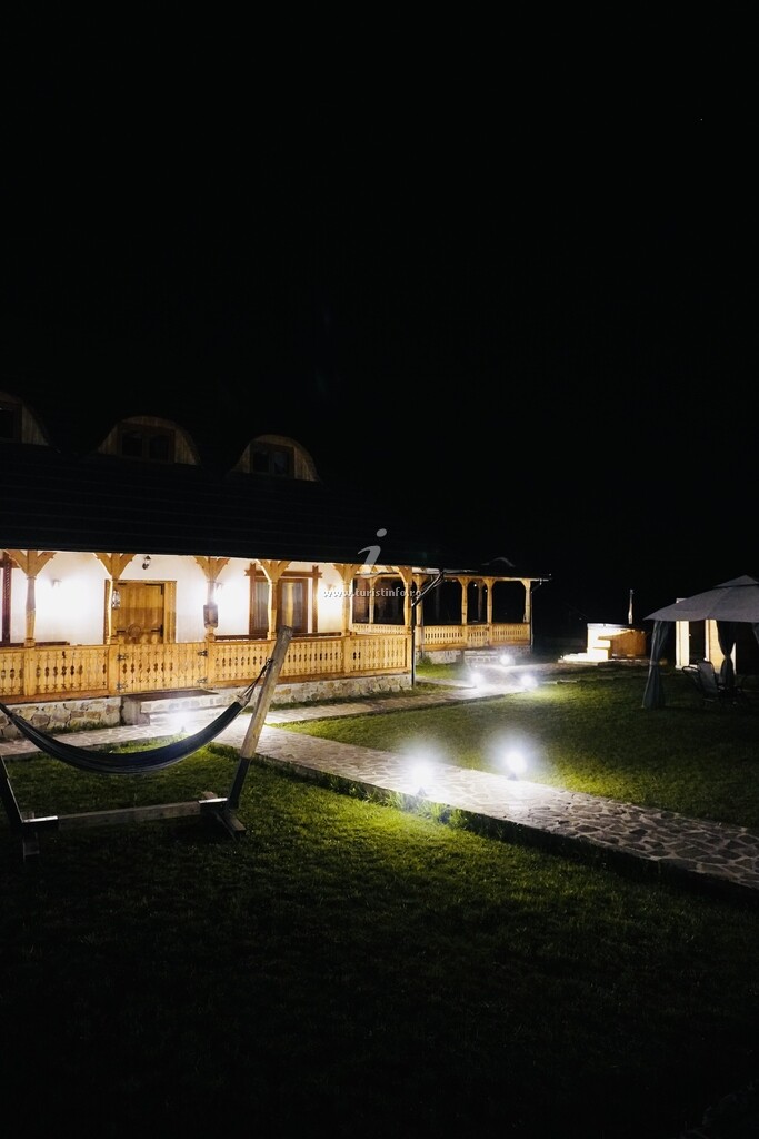 Pensiunea Casa Moroșanului