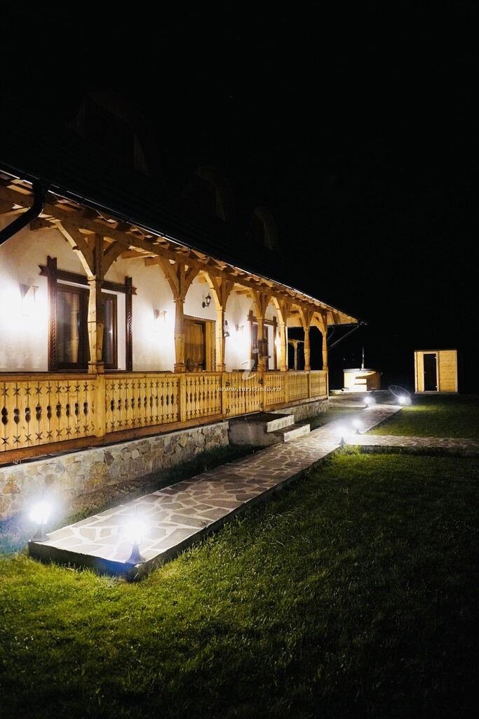 Pensiunea Casa Moroșanului