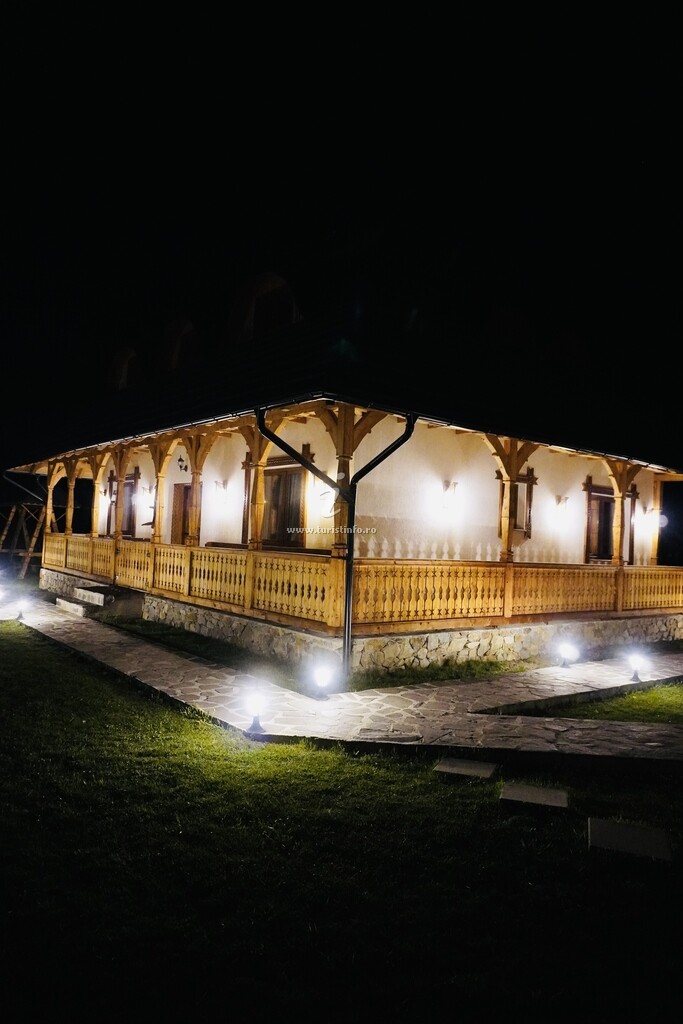 Pensiunea Casa Moroșanului