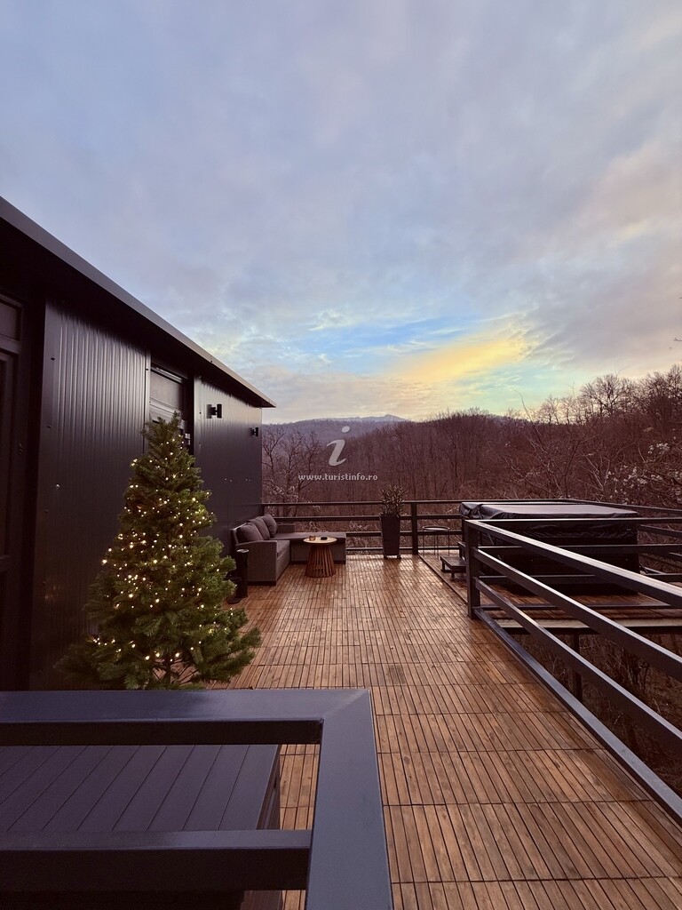 Cabana Nest House