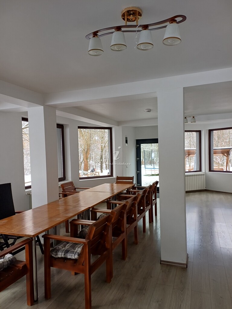 Casa de vacanță la Poalele Bucegilor