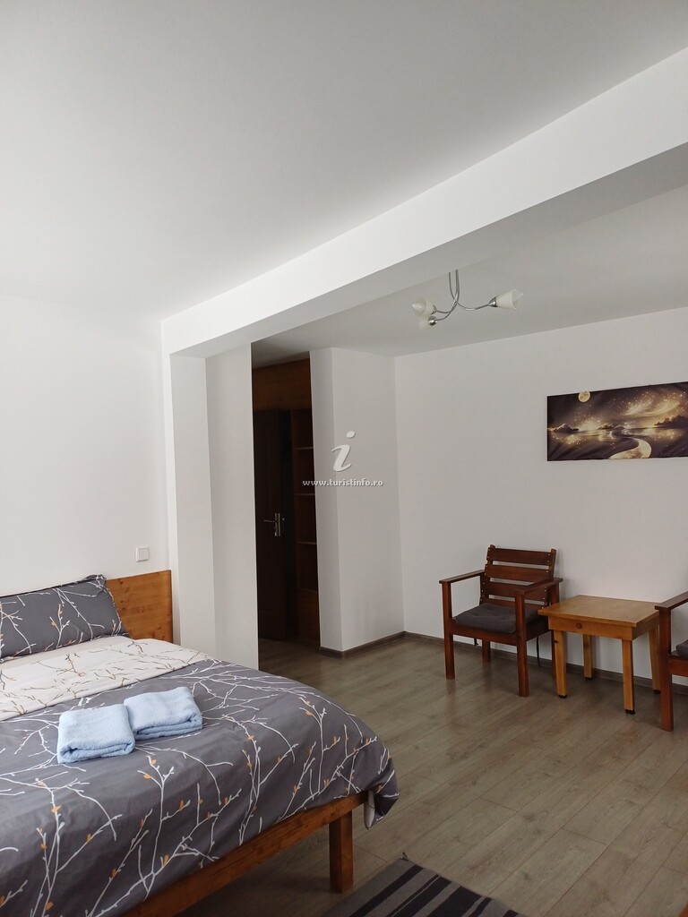 Casa de vacanță la Poalele Bucegilor