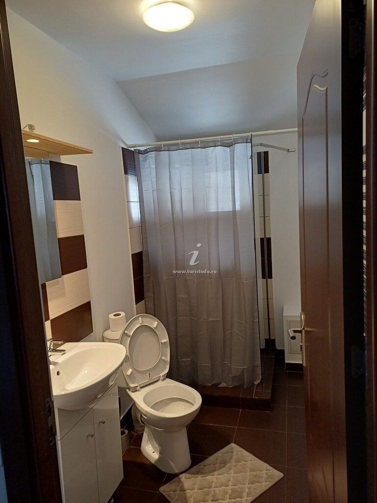 Casa de vacanță la Poalele Bucegilor