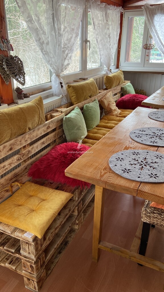 Camere de închiriat Casa cu Brazi