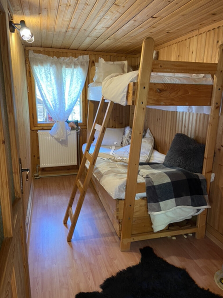 Camere de închiriat Casa cu Brazi