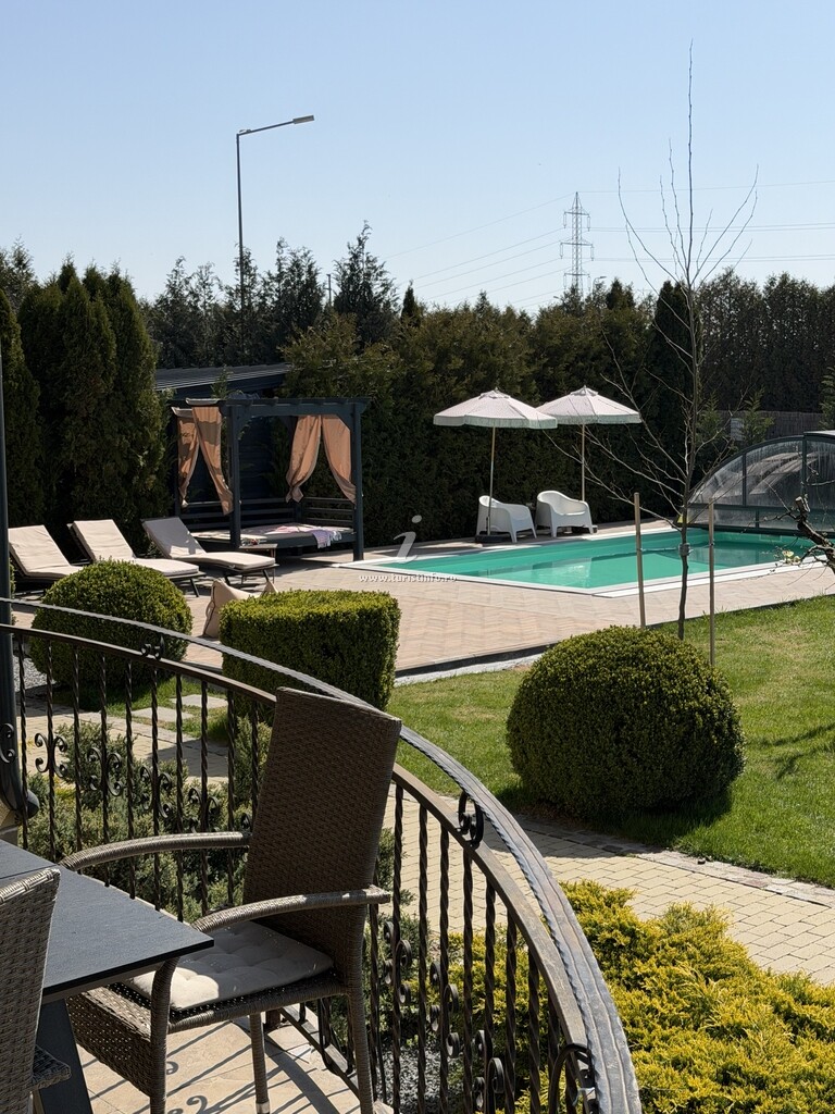 Pensiunea Orchard Villa
