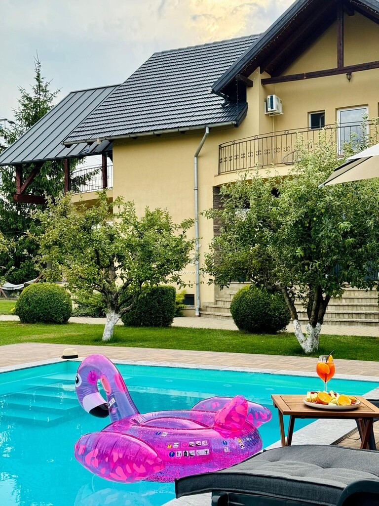 Pensiunea Orchard Villa