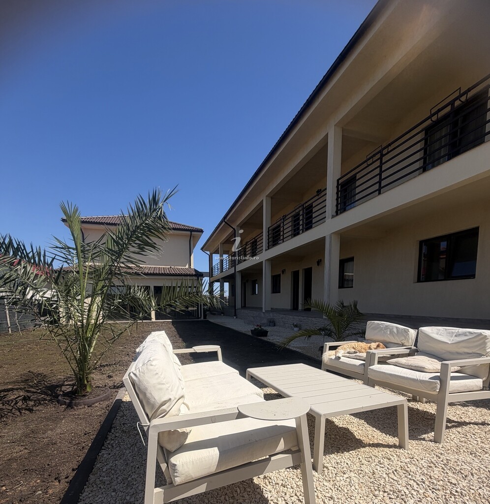 Casa Adi