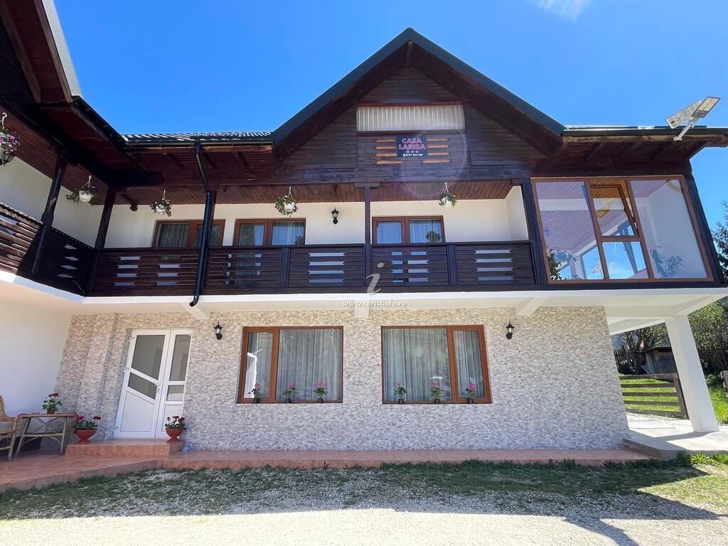 Casa Larisa