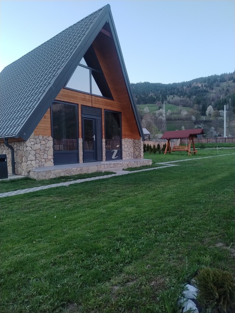 A-frame Emali