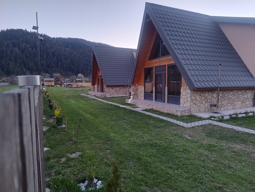 A-frame Emali