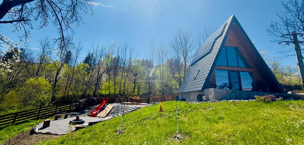 A-frame Bâzz