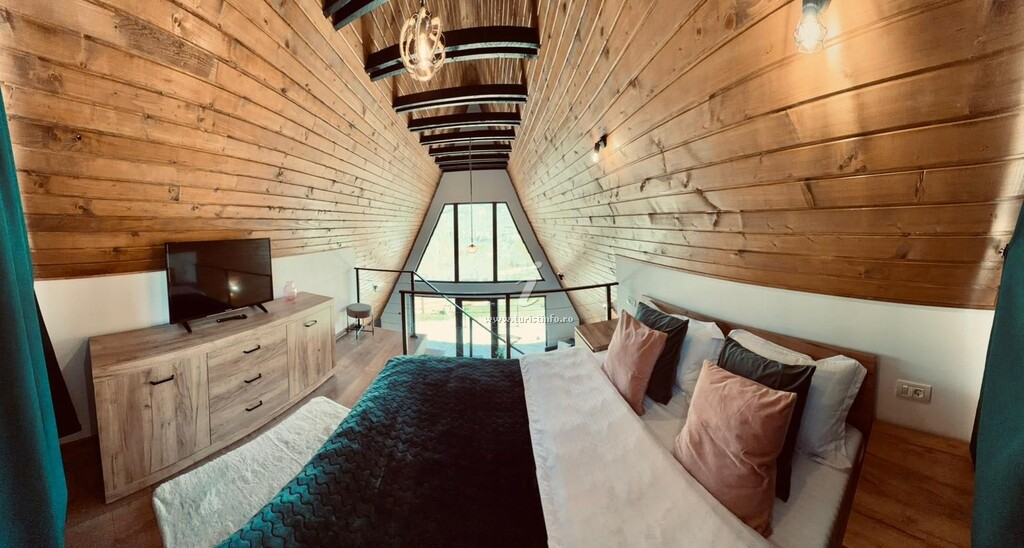 A-frame Bâzz