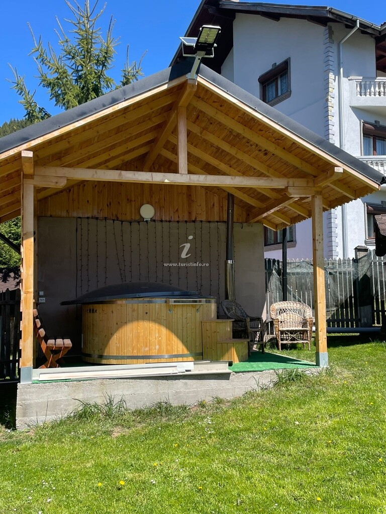 Casa Larisa