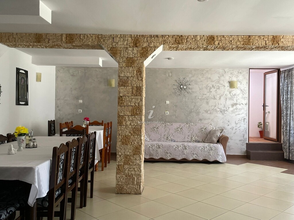 Casa Larisa