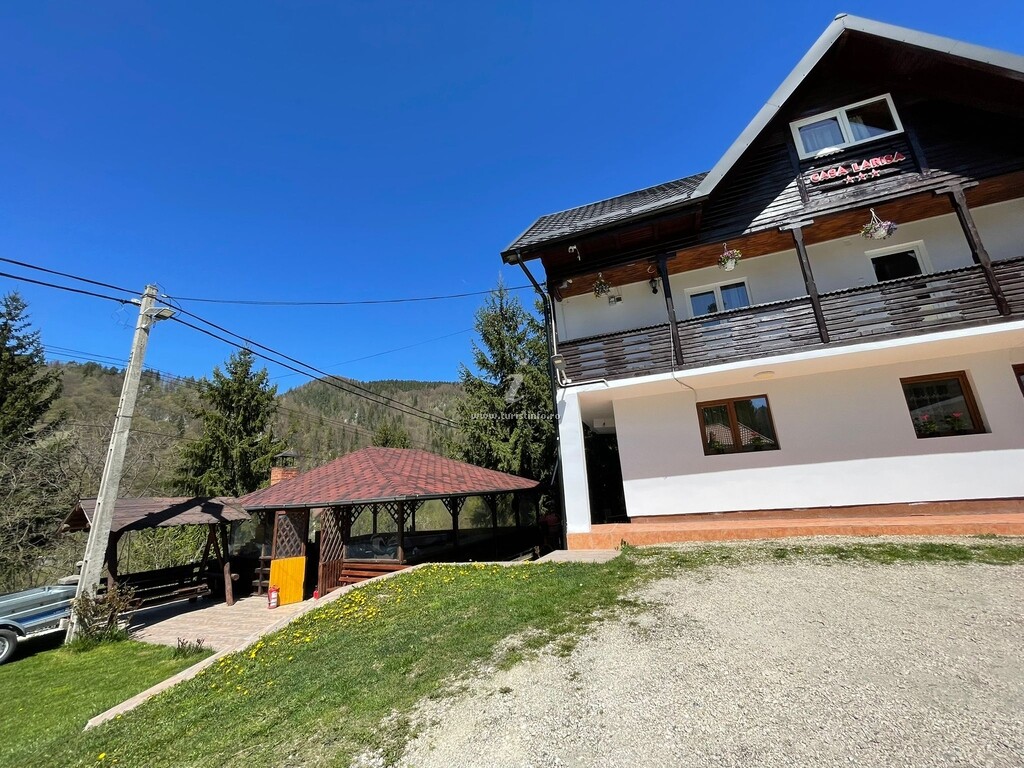 Casa Larisa