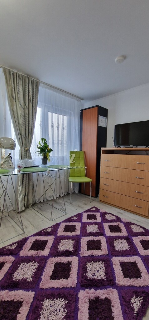 Camere de închiriat Căldură Rodica
