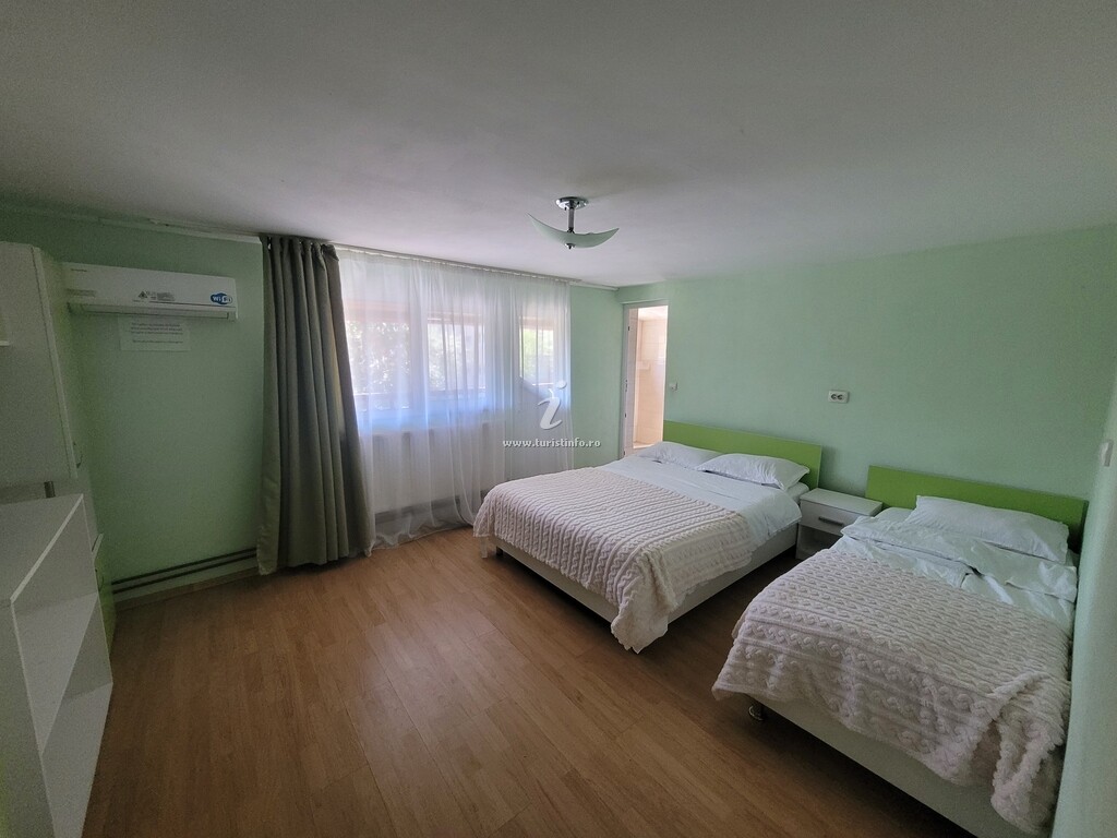 Casa Leo și Georgiana