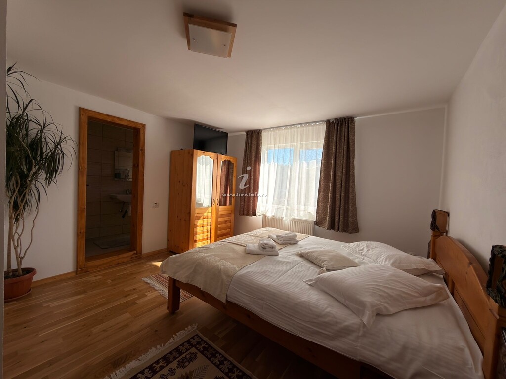 Pensiunea Agroturistică Casa Ciobanească