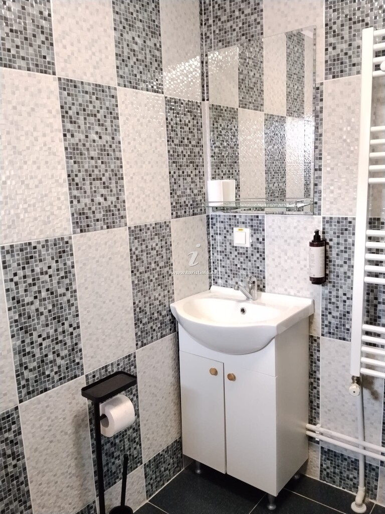 Casa Tudor și Eva