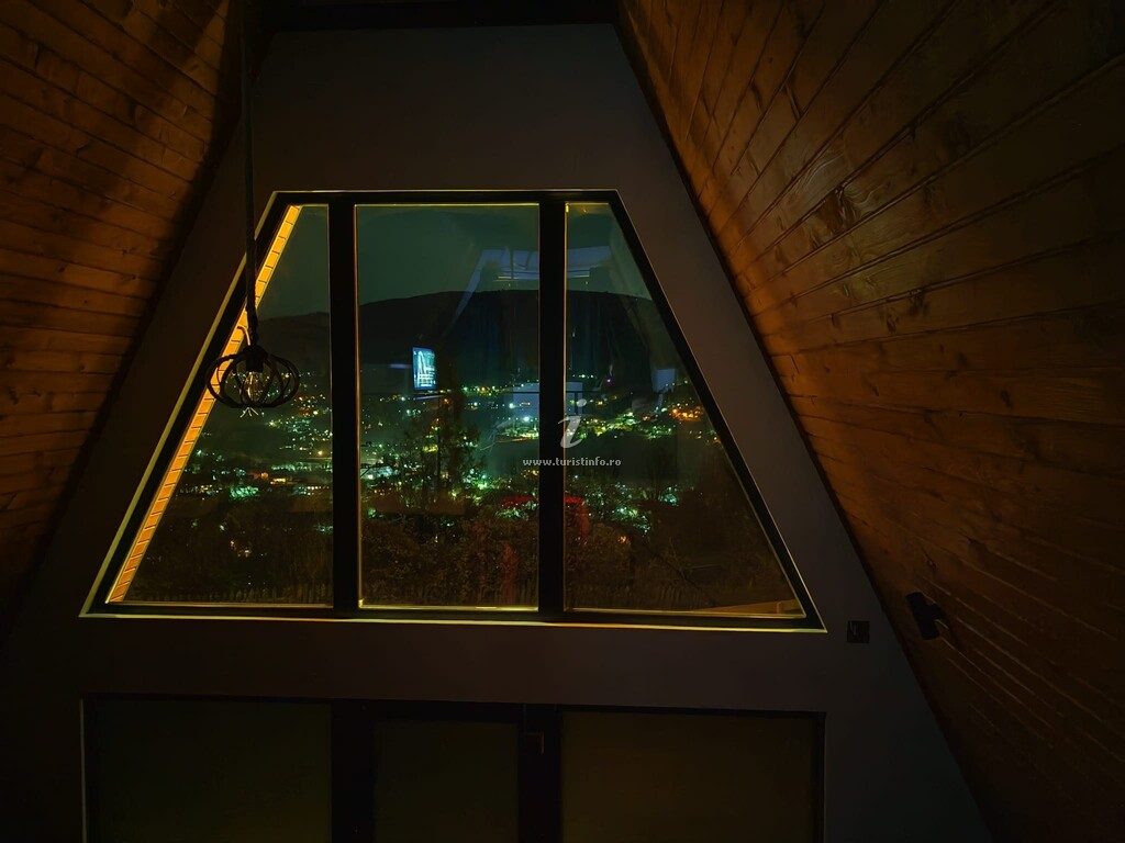 A-frame Bâzz