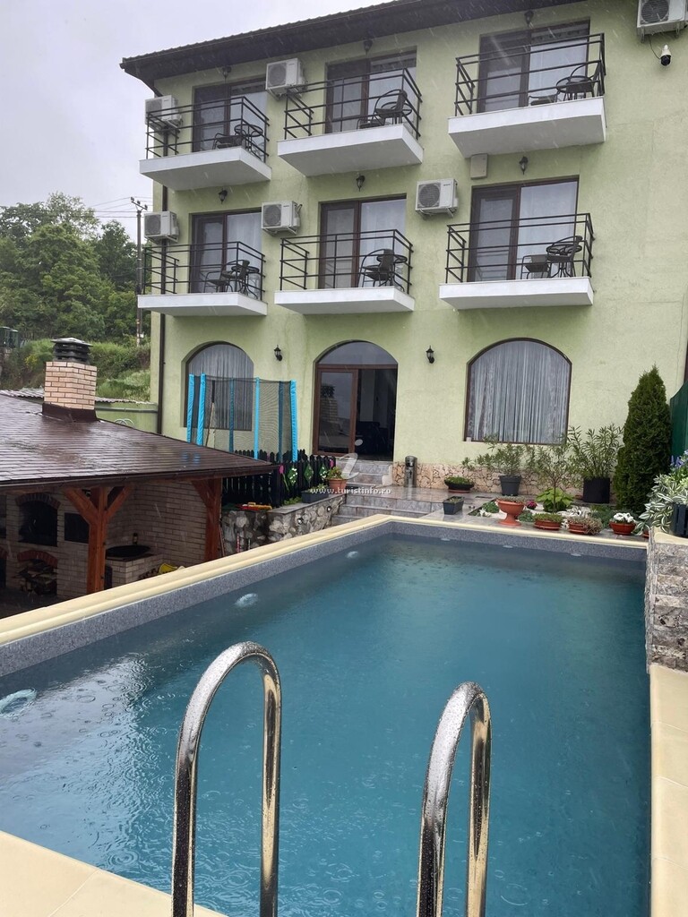 Casa Iris
