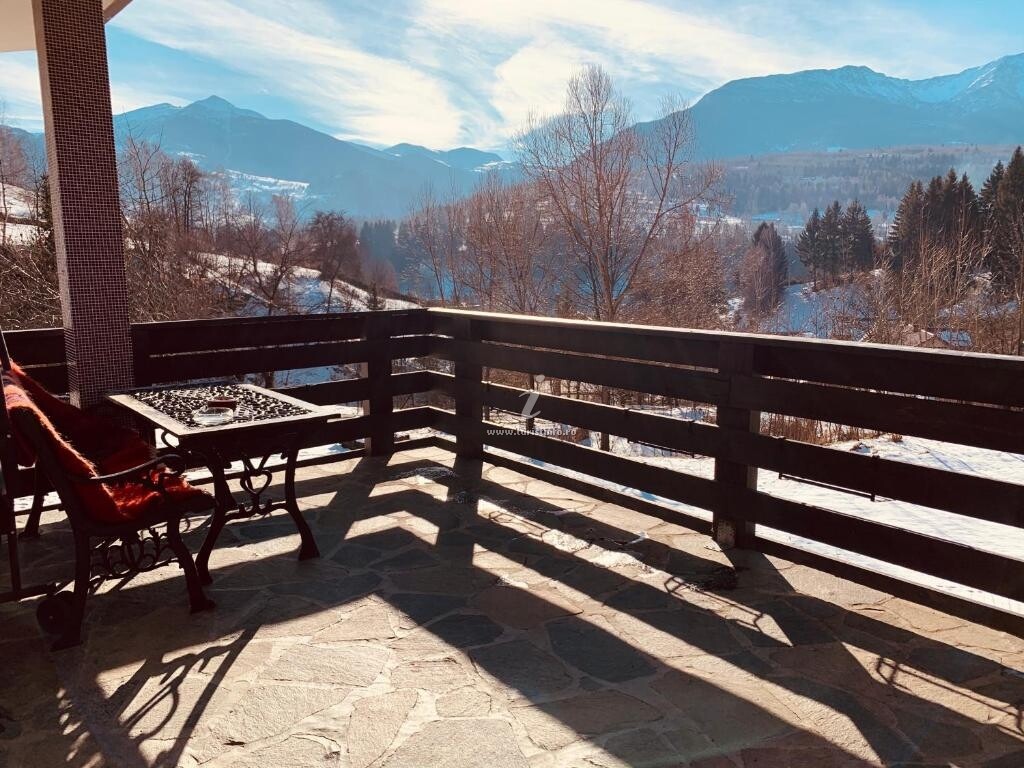Camere de închiriat Pietrosul