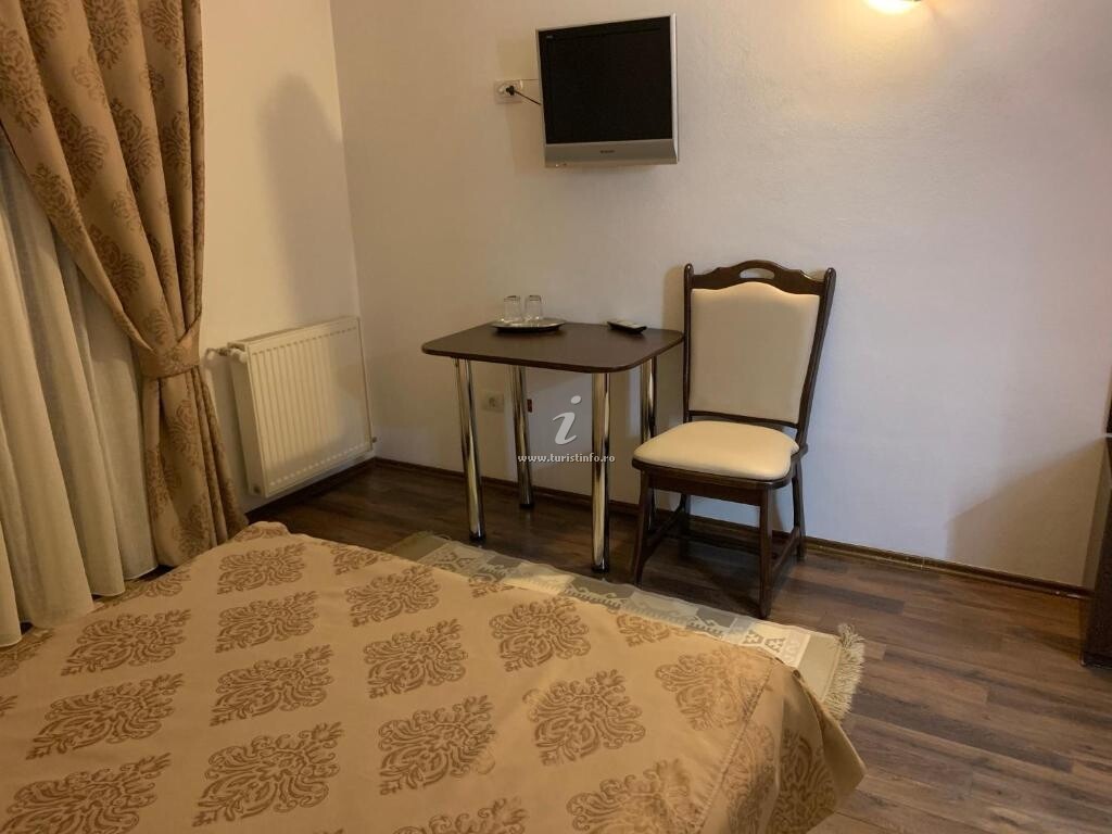 Camere de închiriat Pietrosul