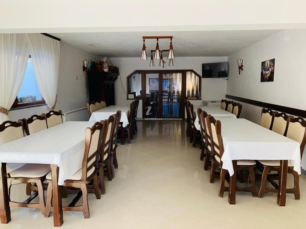Camere de închiriat Pietrosul