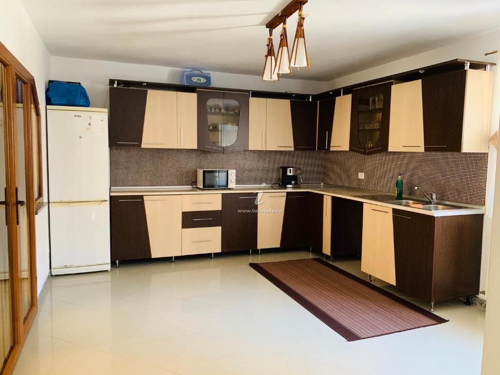 Camere de închiriat Pietrosul