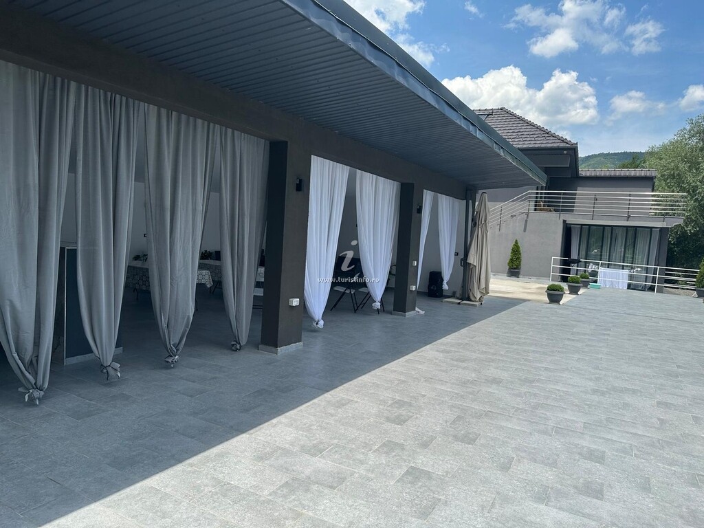 Casa Ricky House