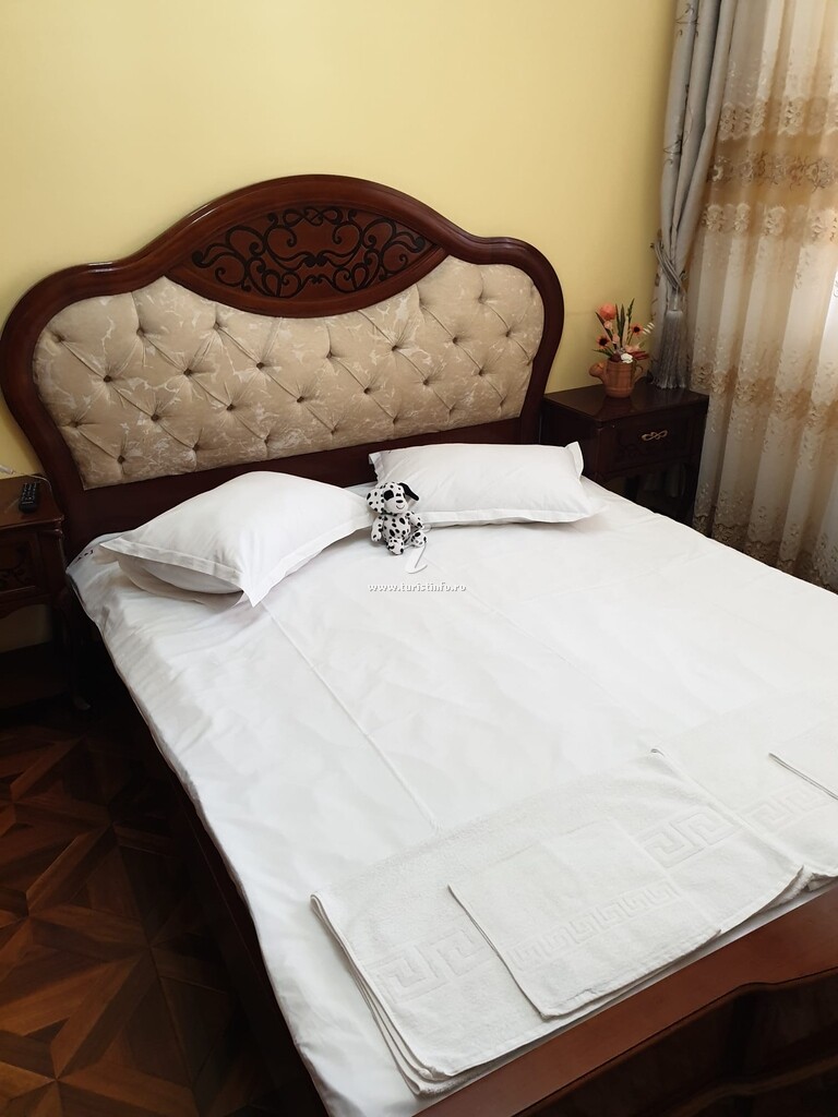 Casa dintre Meri