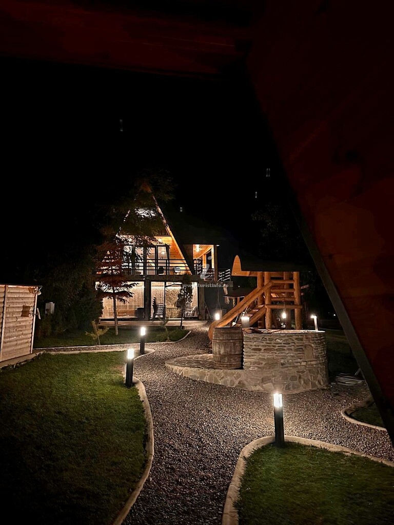 A-frame Fox Cabins
