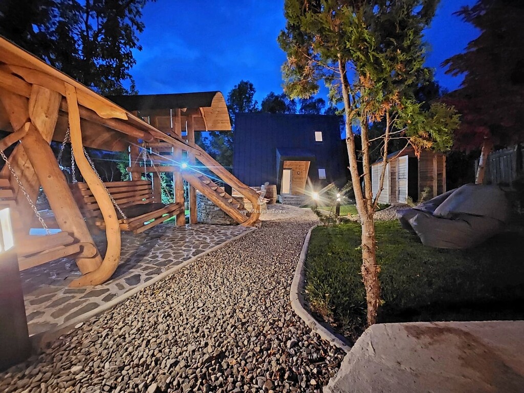 A-frame Fox Cabins