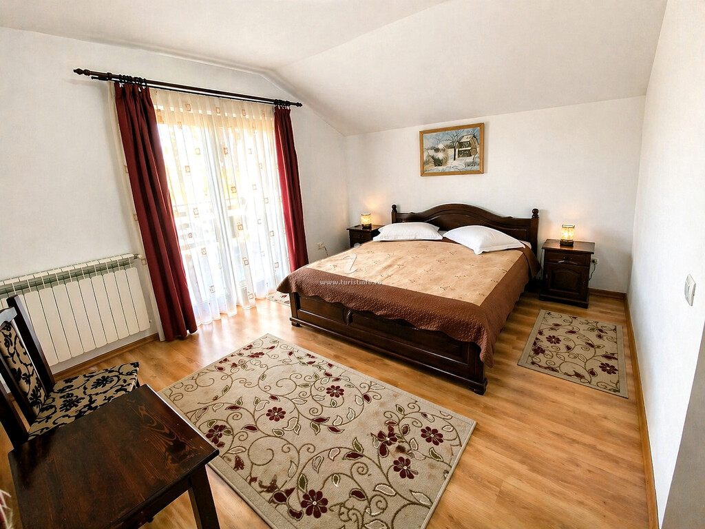 Pensiunea Agroturistică Casa Bucovineană