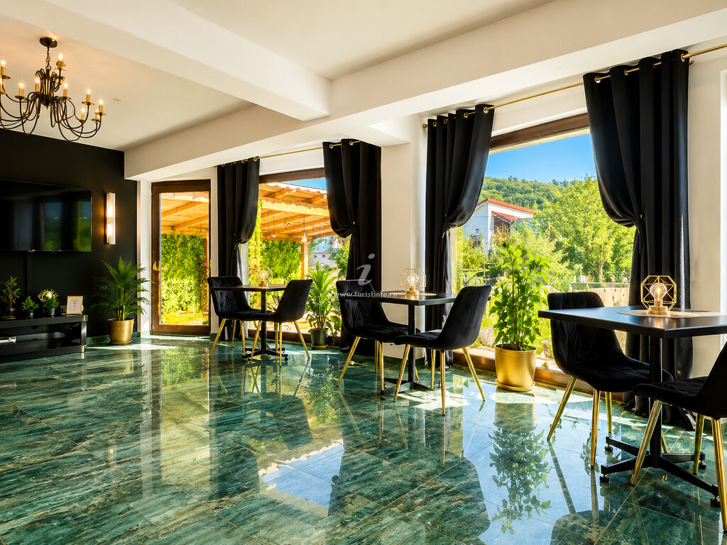 Vila Emerald Residence