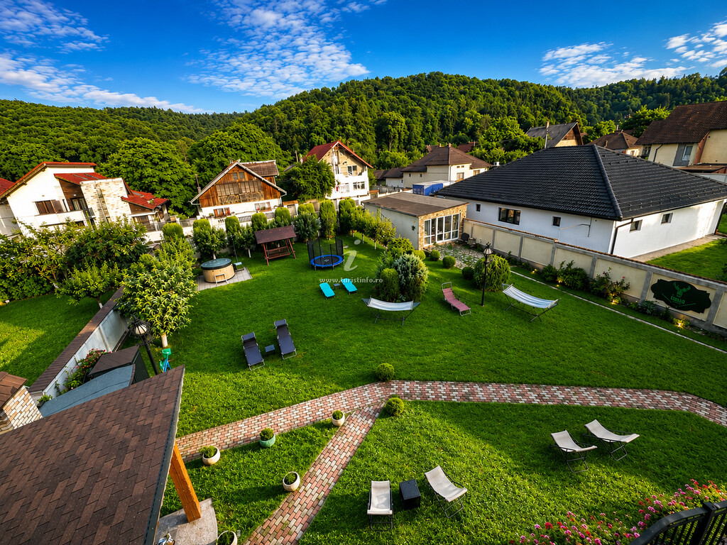 Vila Emerald Residence