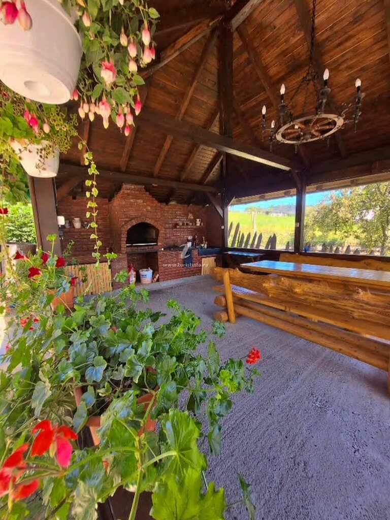 Camere de închiriat La Bucovina