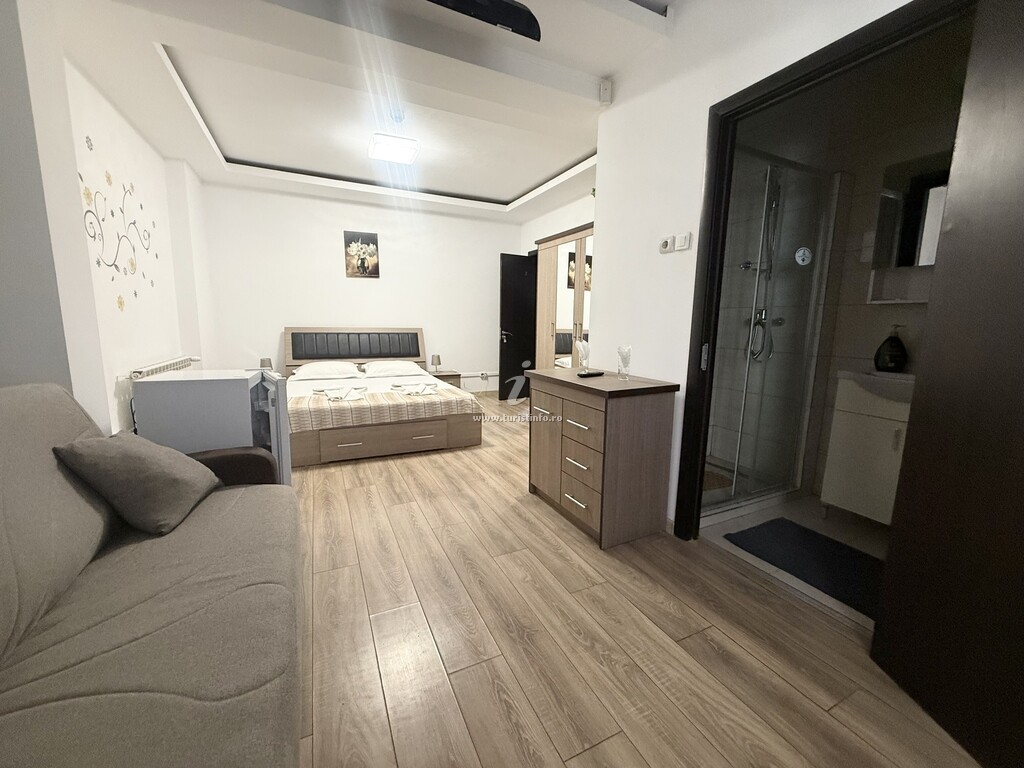 Pensiunea Casa Obștei