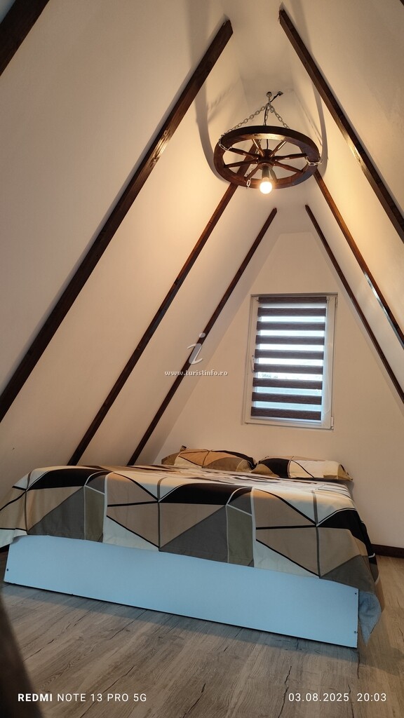 A-frame Yra