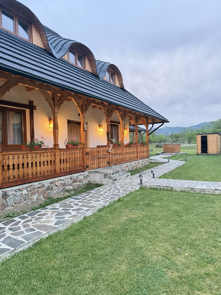 Pensiunea Casa Moroșanului